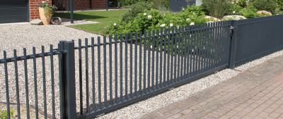 Steel Fence Replacement in Kansas City, MO